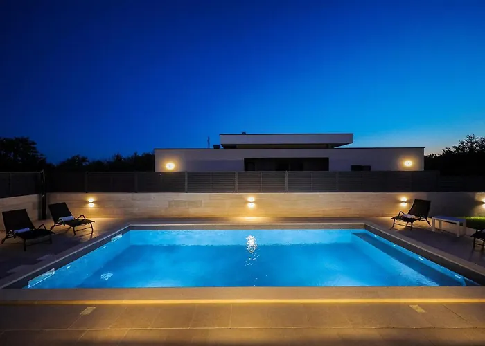 Anlero Vikendica Nin